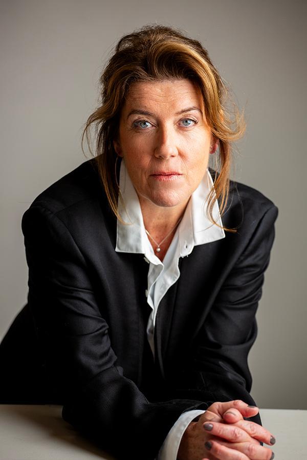 Emily Swain image