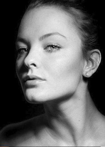 Alexandra Carter image