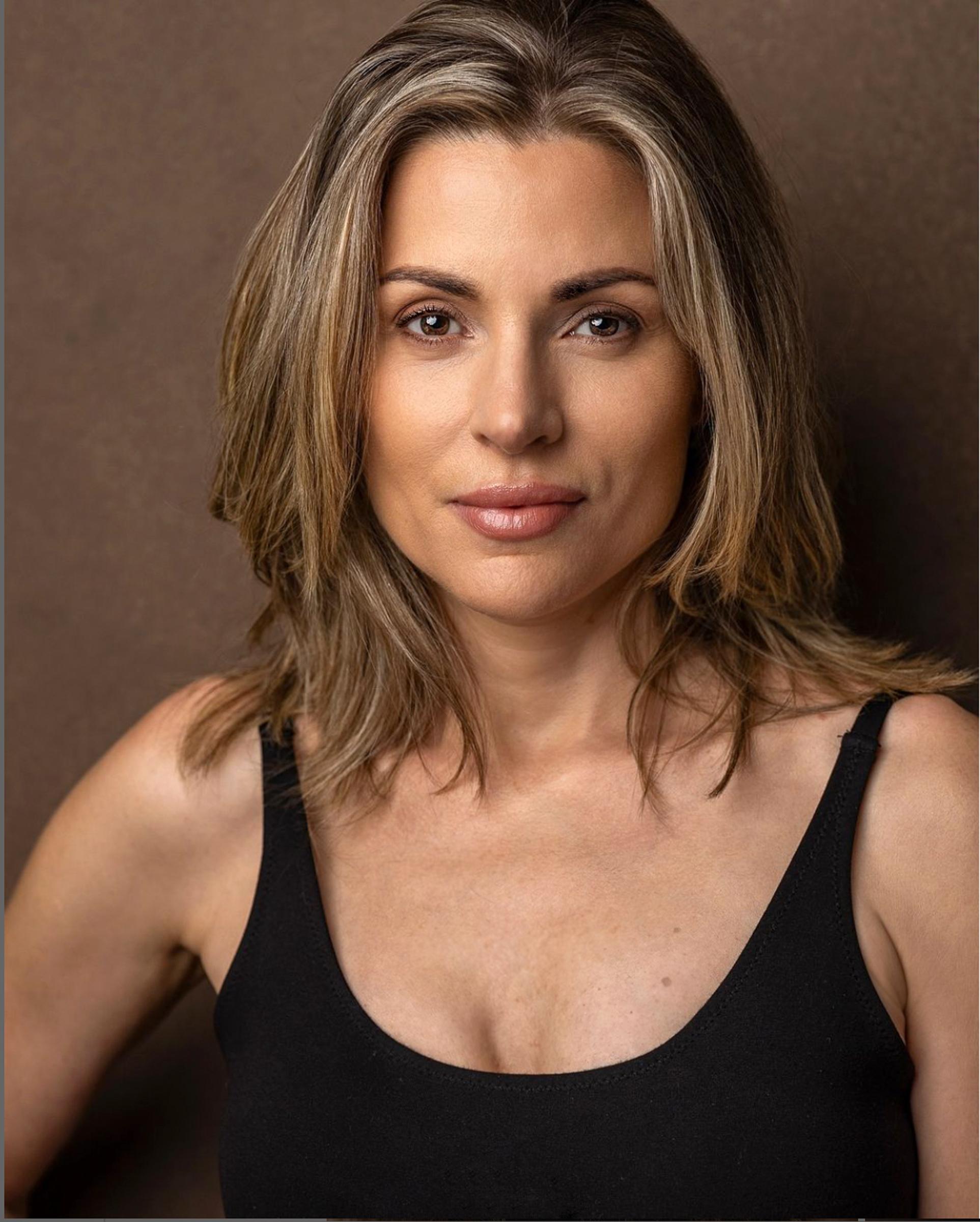 Julia Denton image