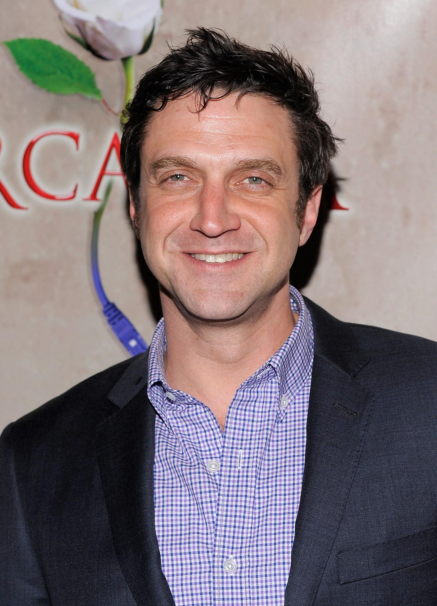 Raúl Esparza image