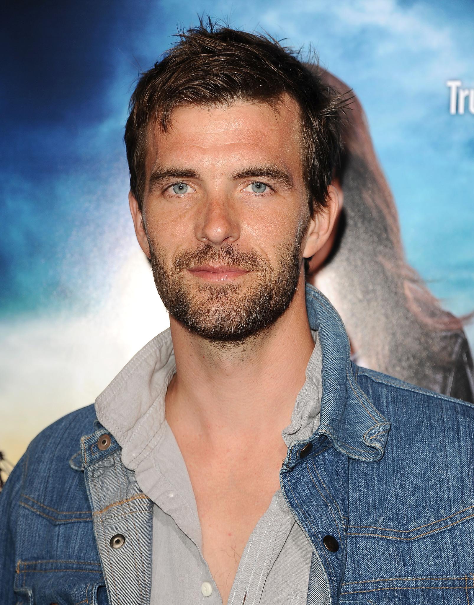 Lucas Bryant image