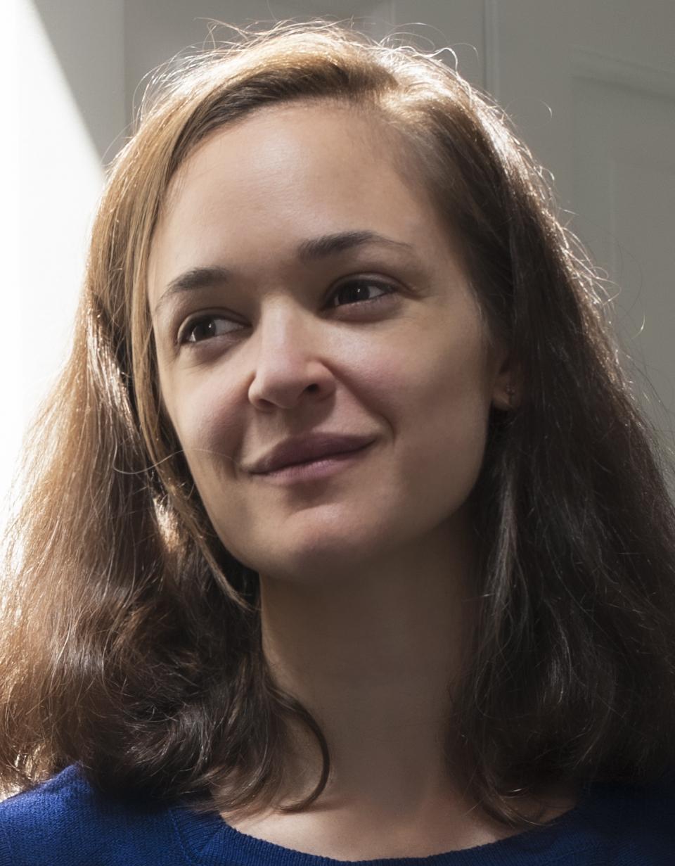 Isabelle Caillat image