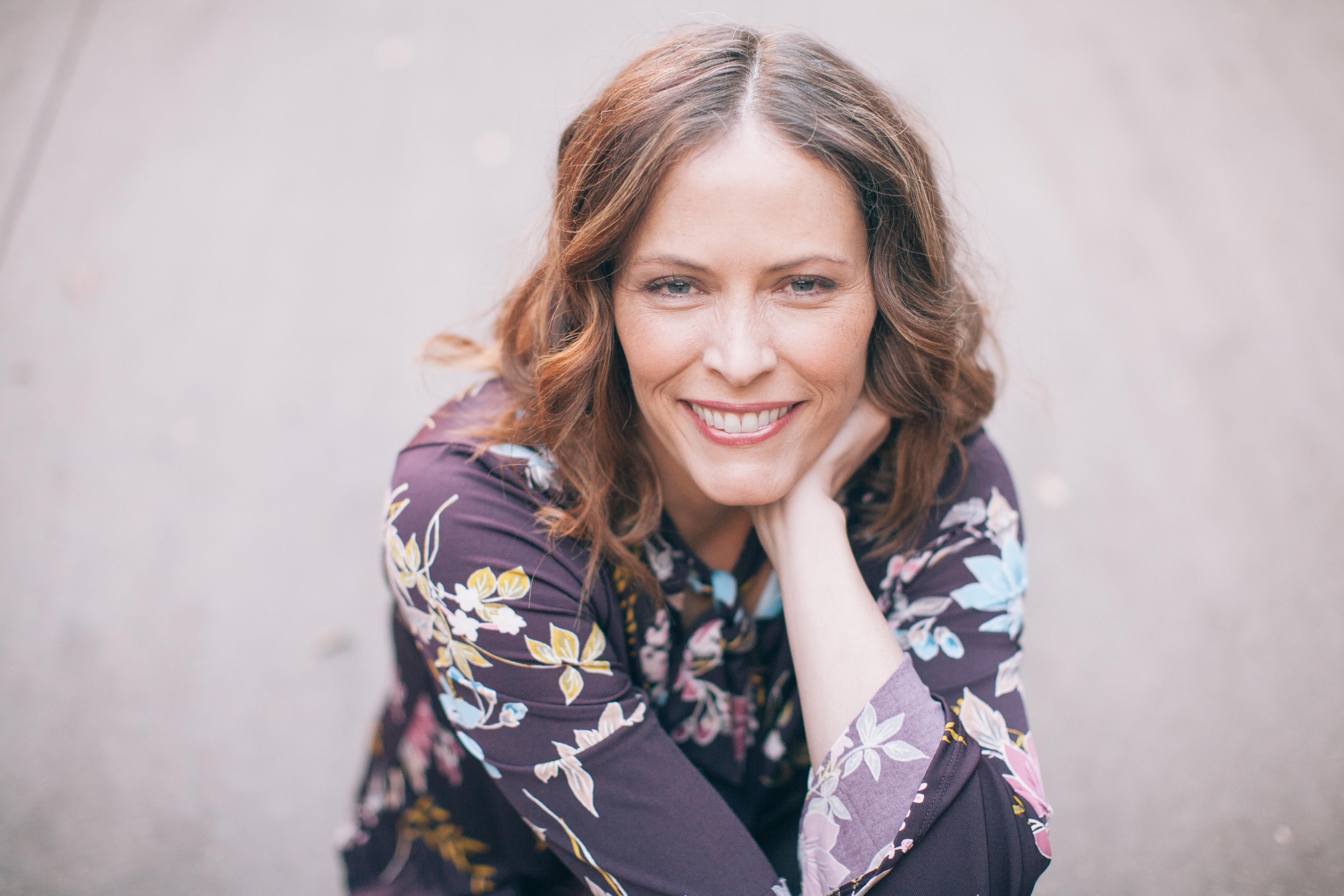 Kathryn Gould image