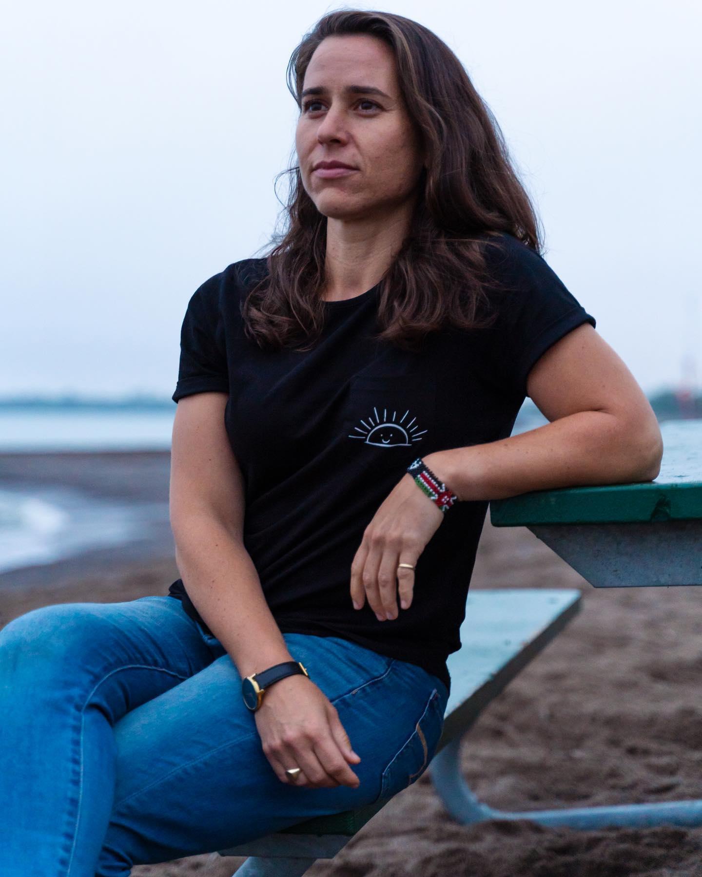 Amanda Richer image