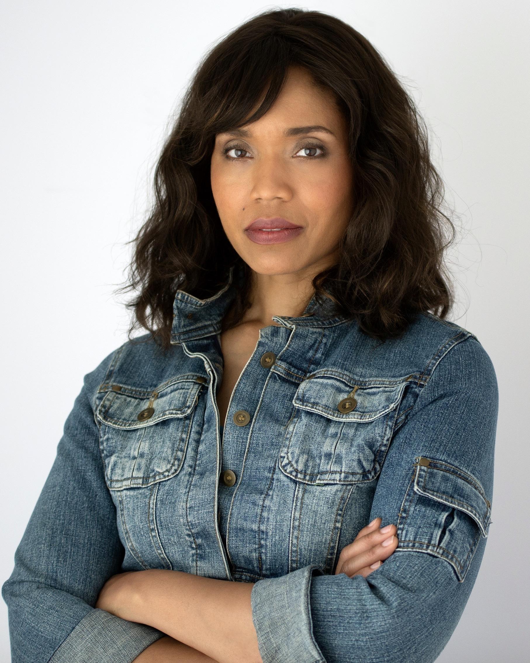 Tia Dionne Hodge image