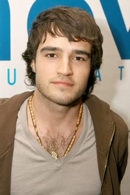 Justin Mentell image