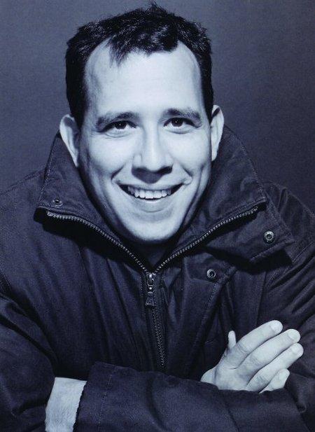 Vic Aviles image