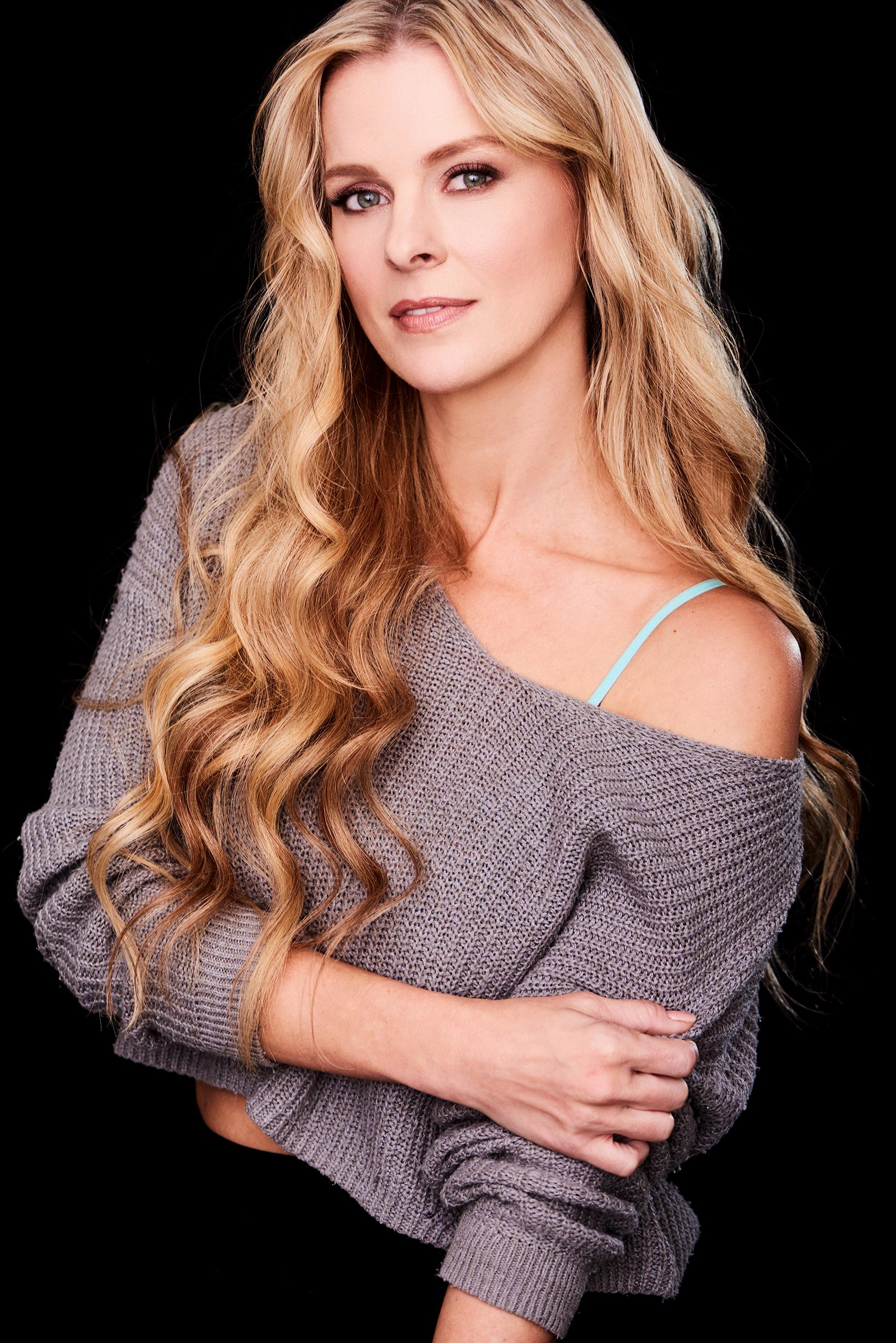 Kristyn Green image