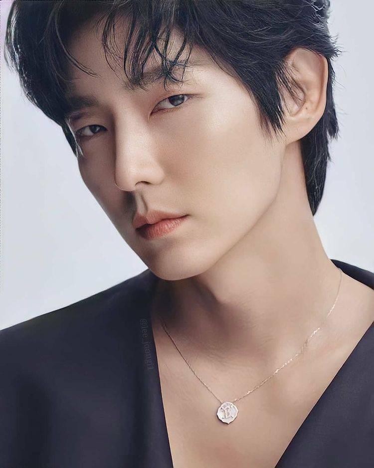 Lee Joon-gi image
