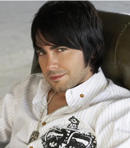 Beto Cuevas image
