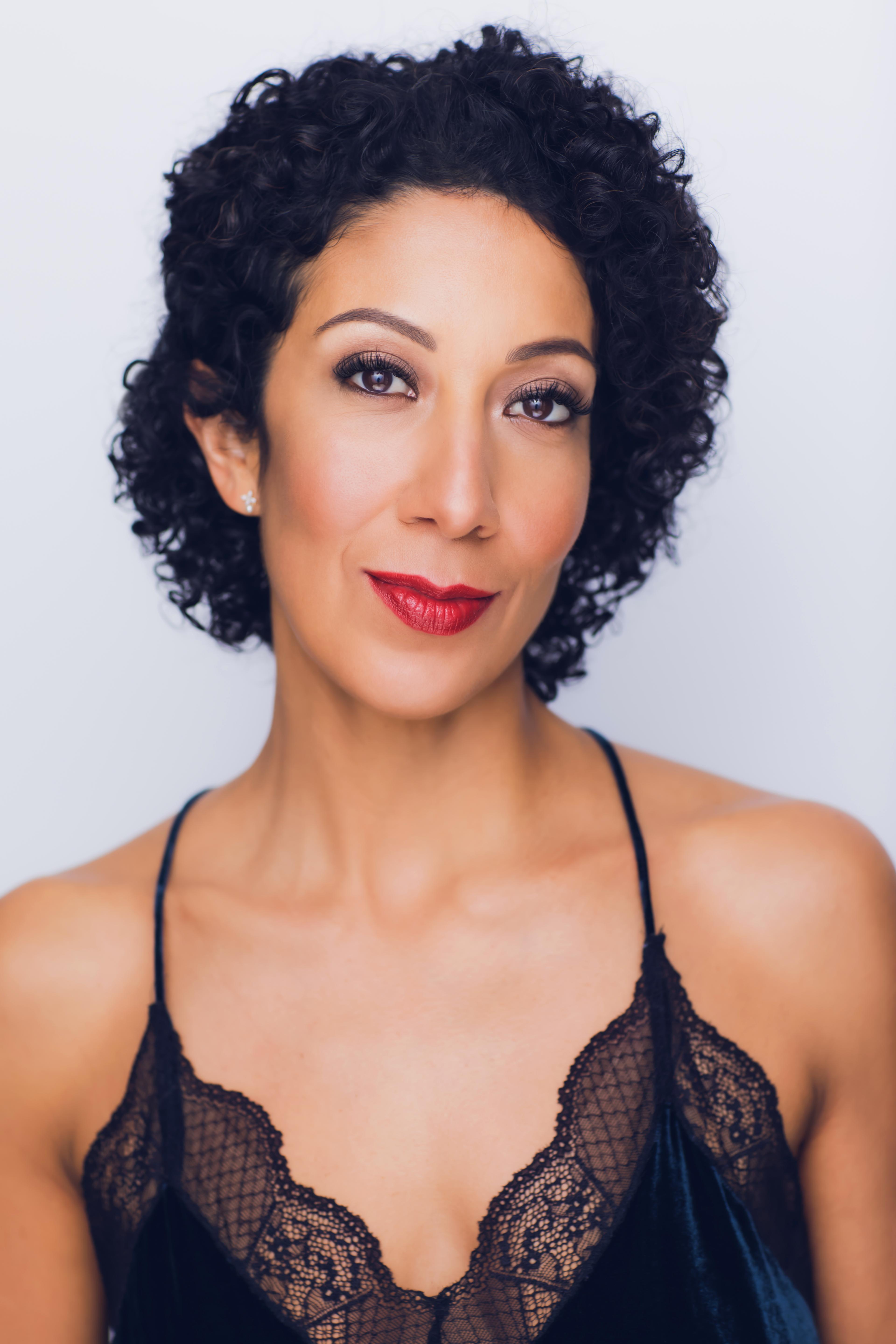 Sarah Hayon image