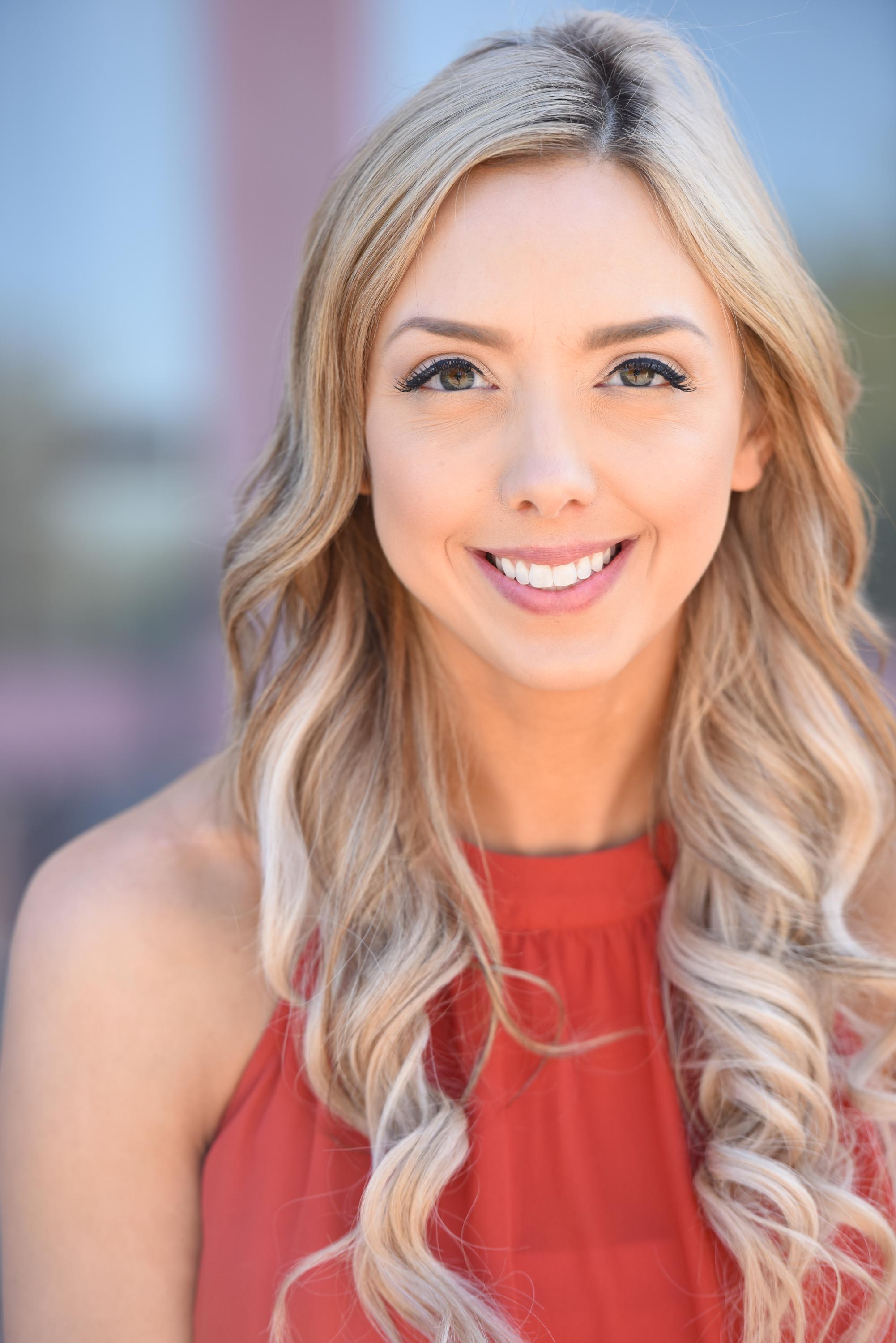 Laura Dennis image