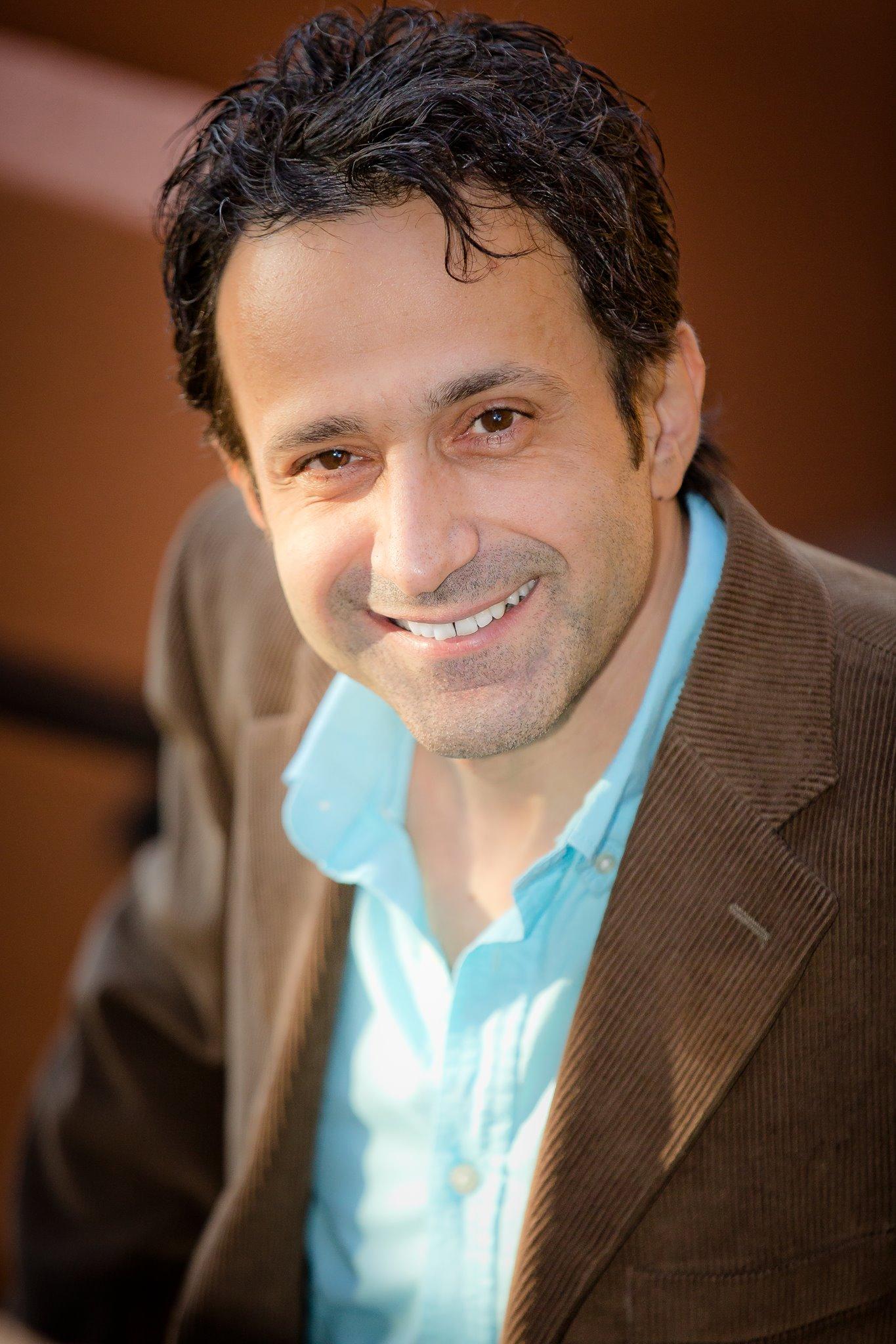 Kaveh Kavian image