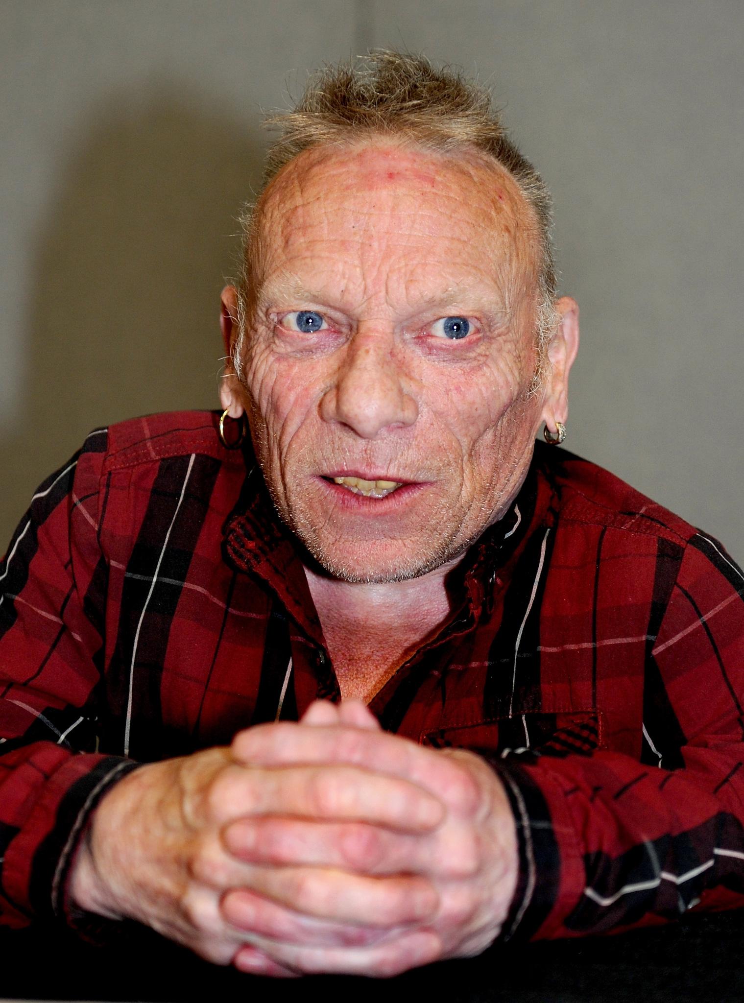 Jimmy Vee image
