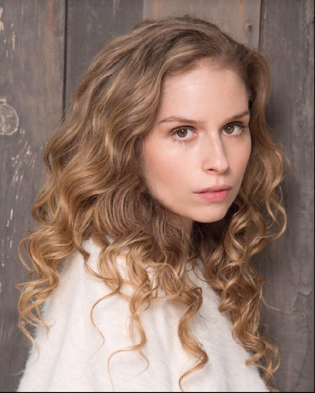 Allie Grant image
