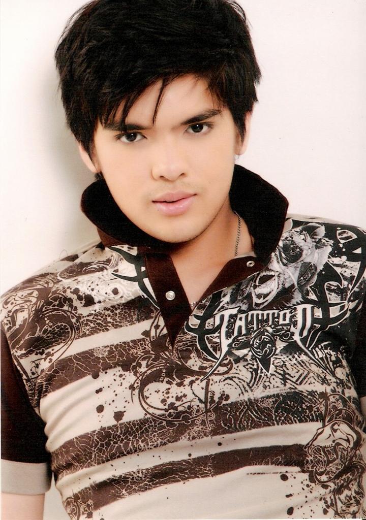 Oliver Aquino image