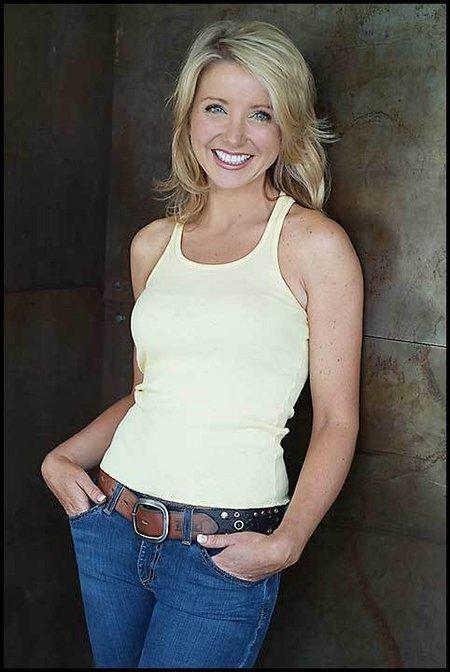 Annette Dominguez image