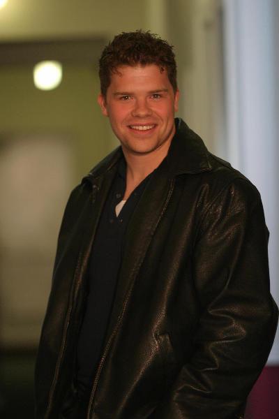 Josh Emerson image
