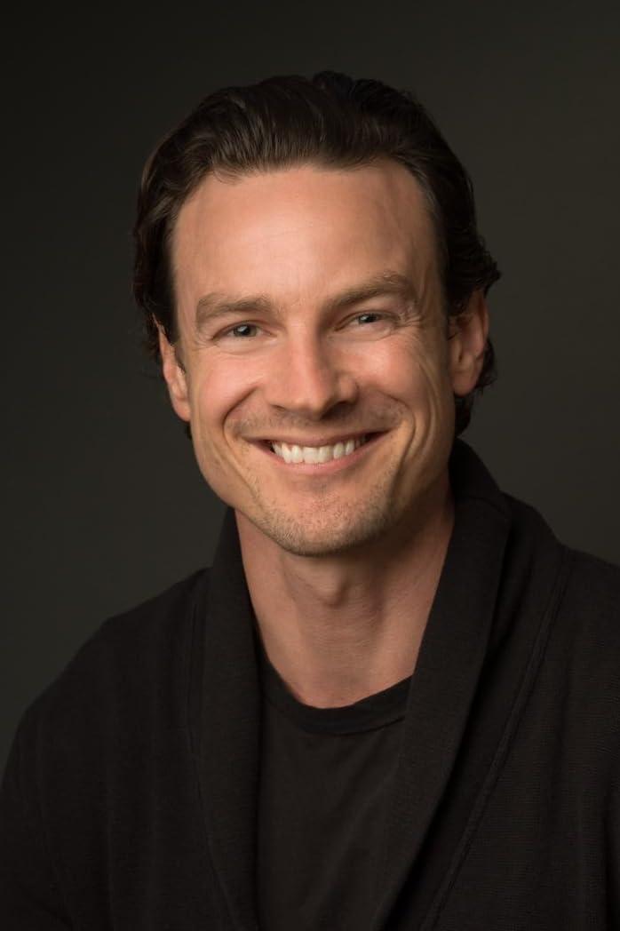 Luke Cook image