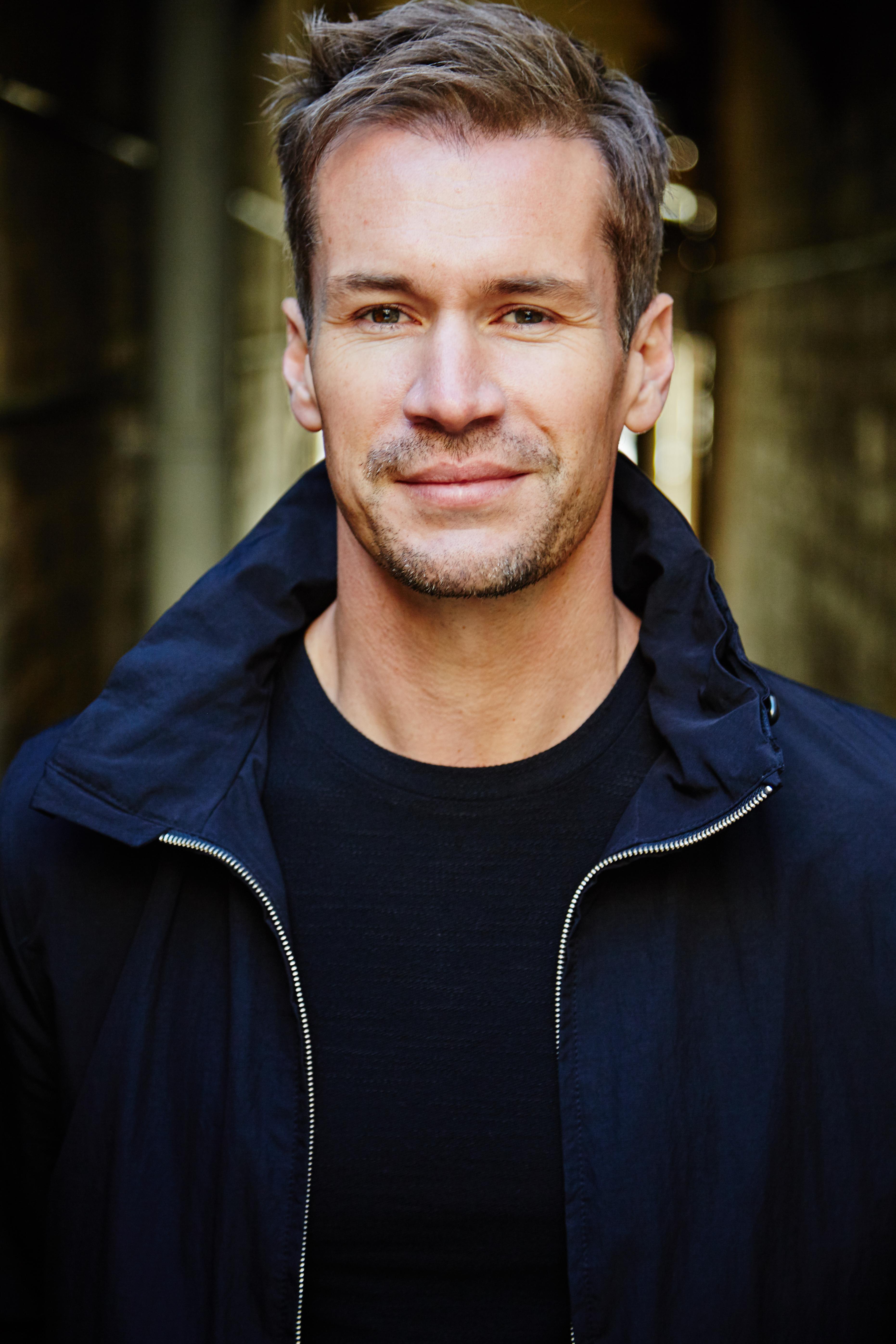 Matthew Walker image