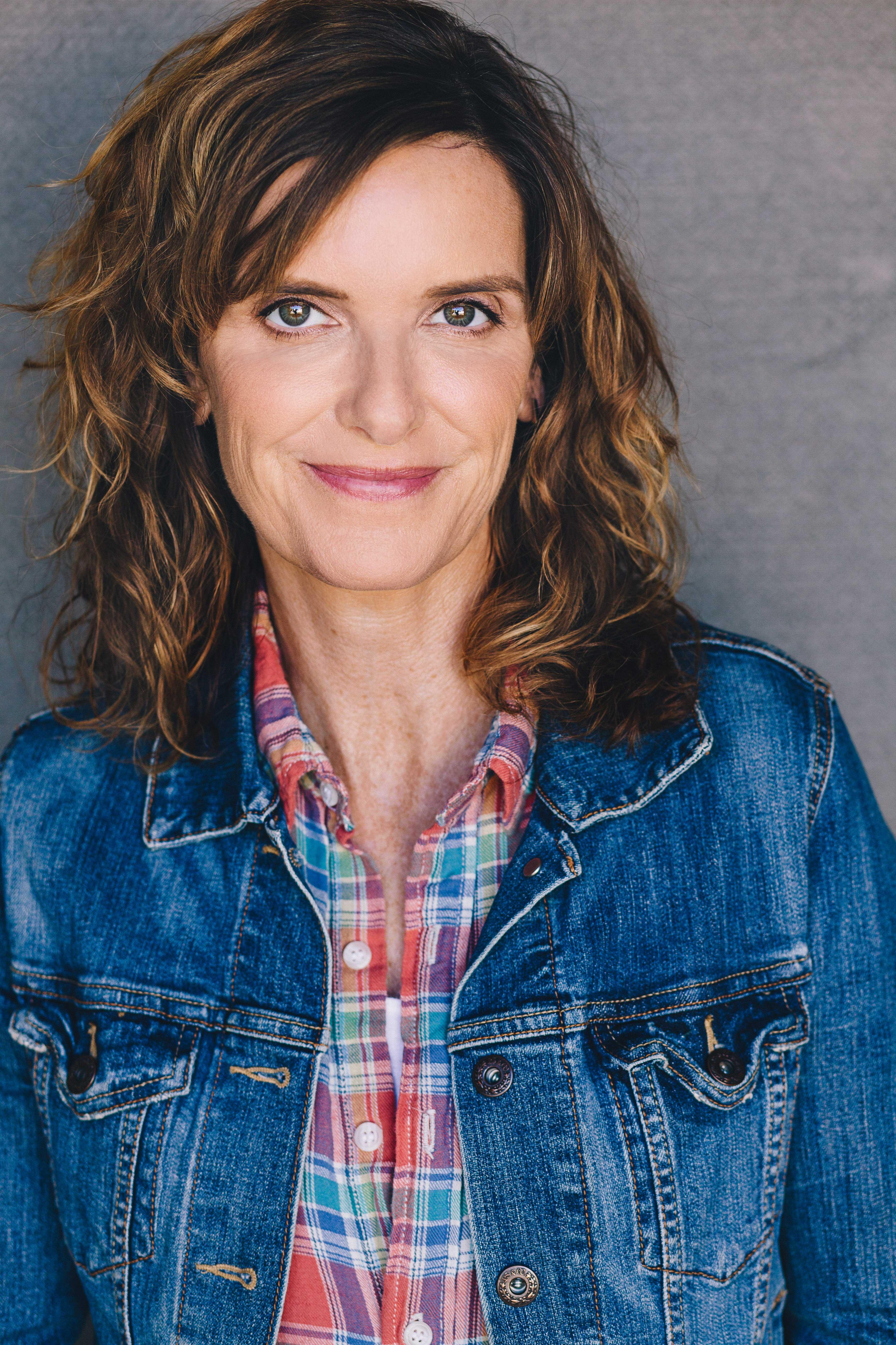 Carrie Clifford image