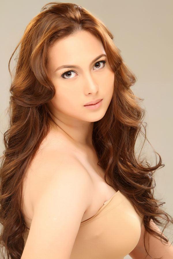 Kristel Moreno image