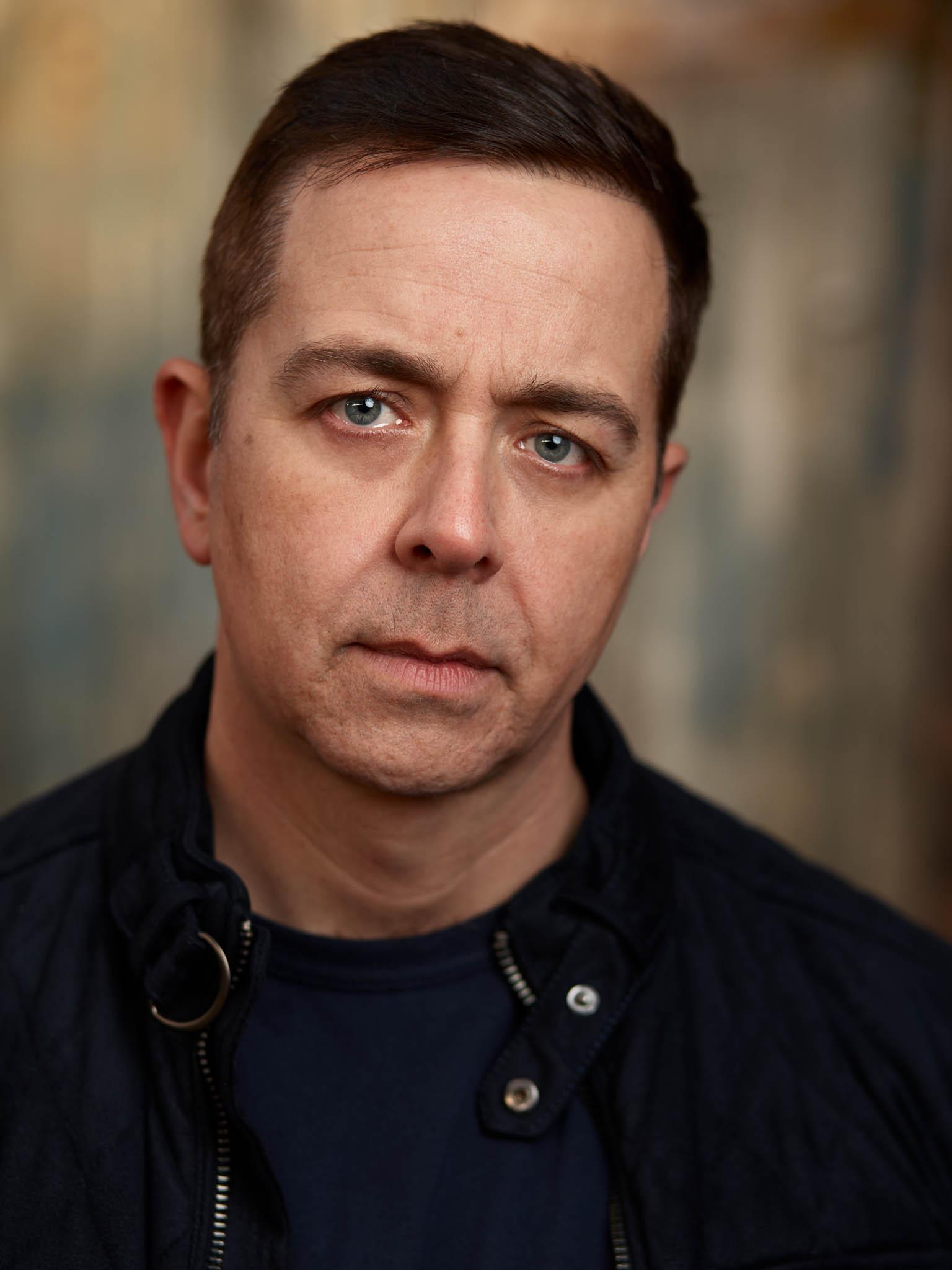 Iain Hoskins image