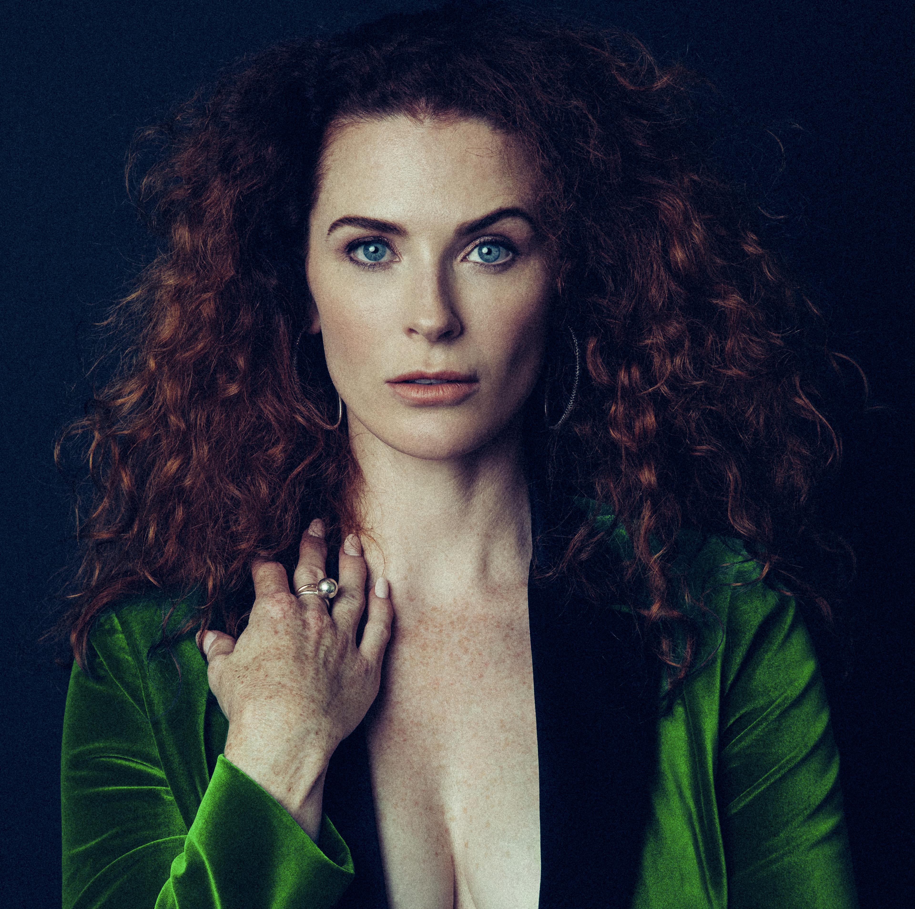 Bridget Regan image