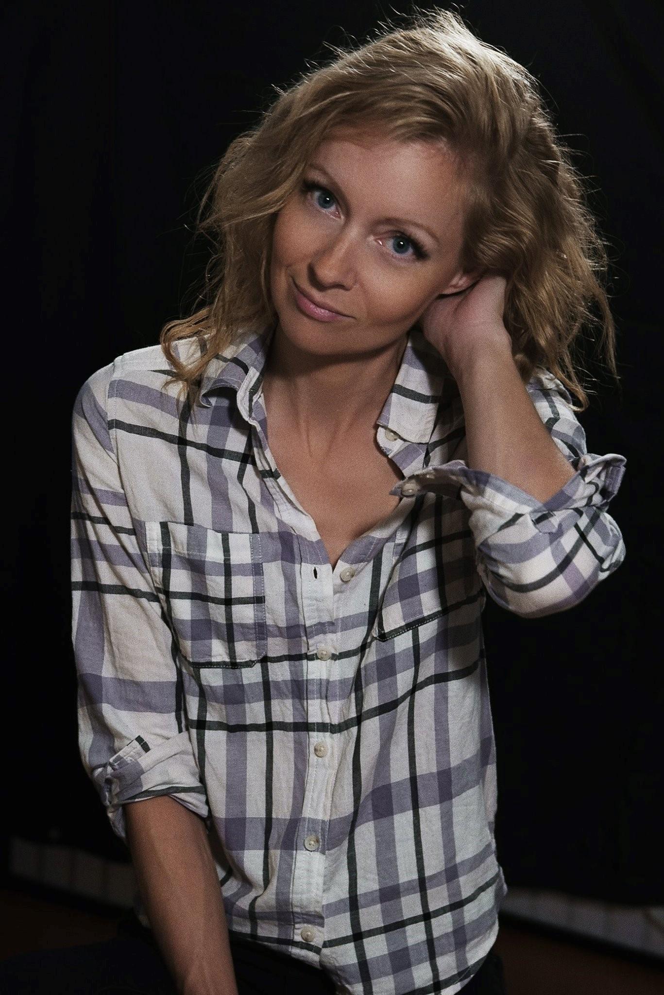 Axelle Carolyn image