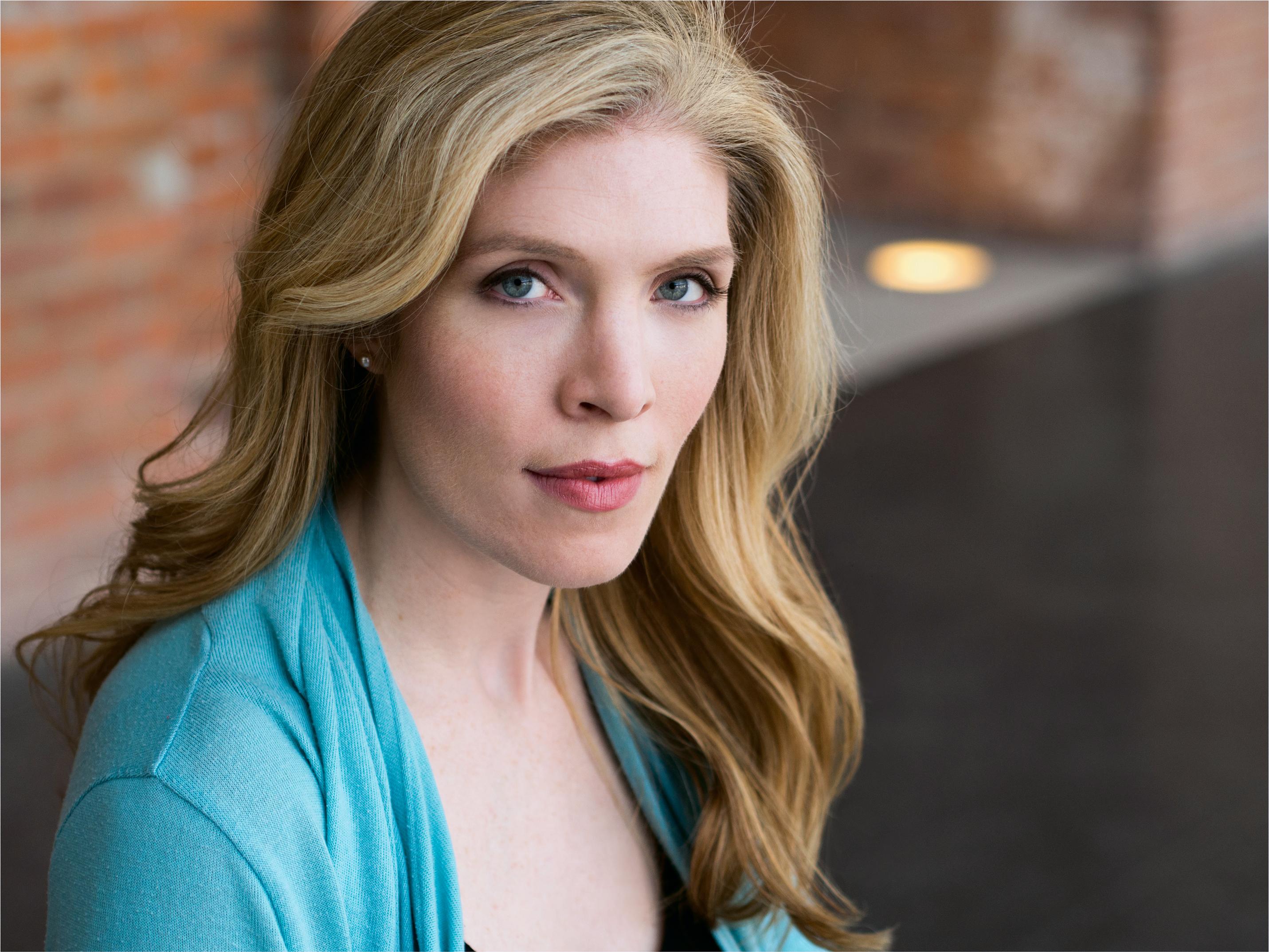 Thea McCartan image