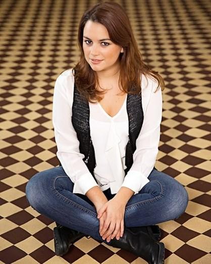 Ana Guiomar image