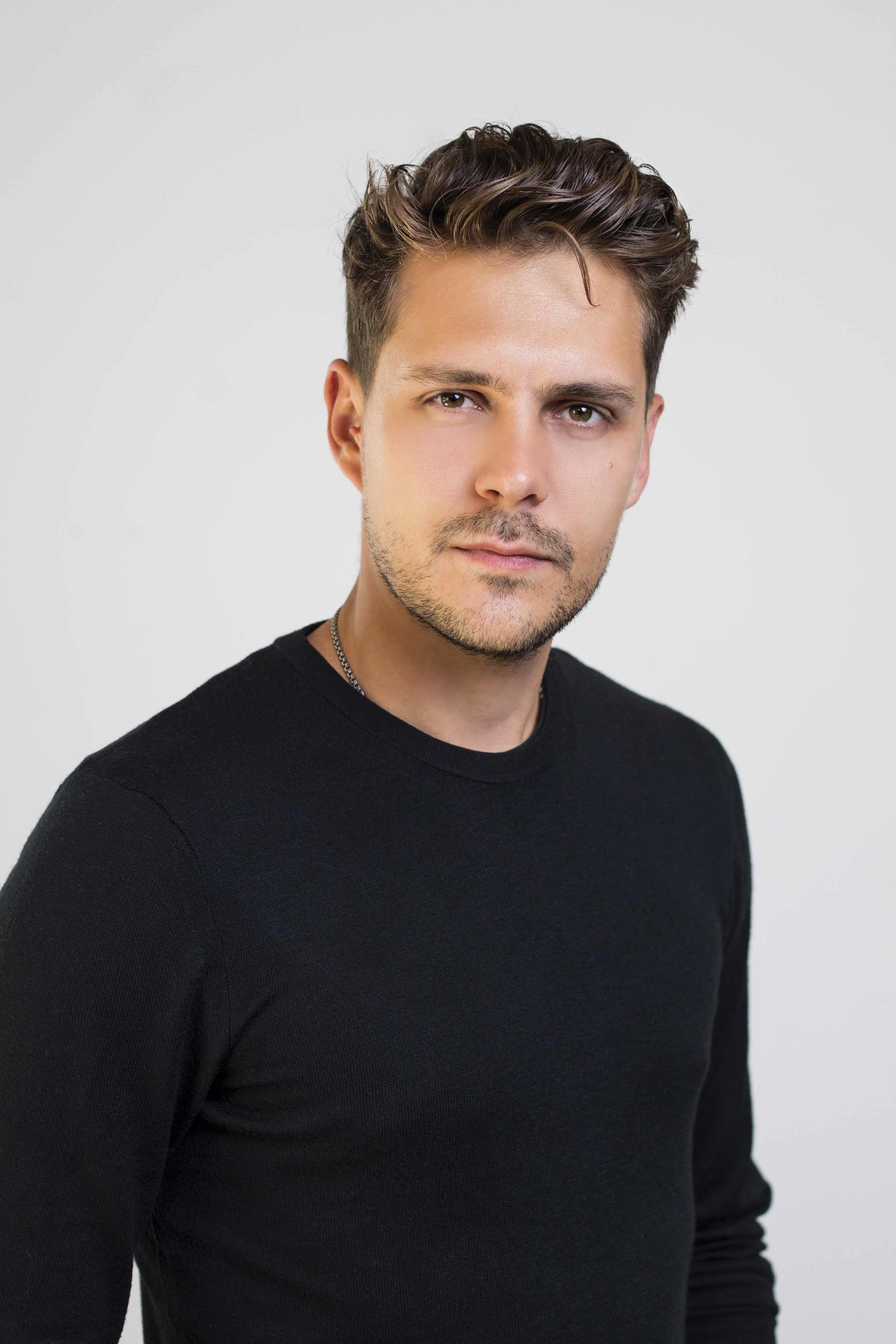 Milos Bikovic image