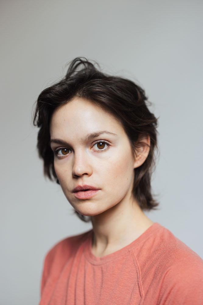 Emilia Schüle image