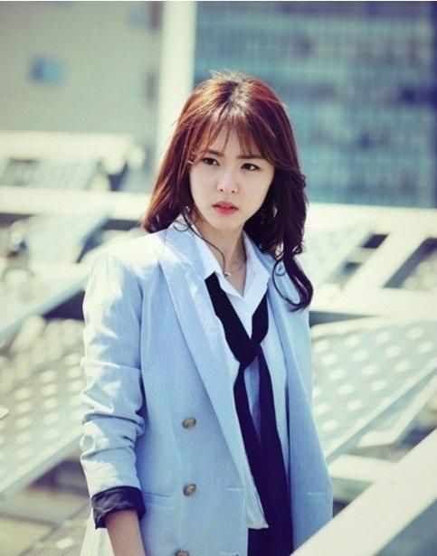 Lee Yeon-hee image