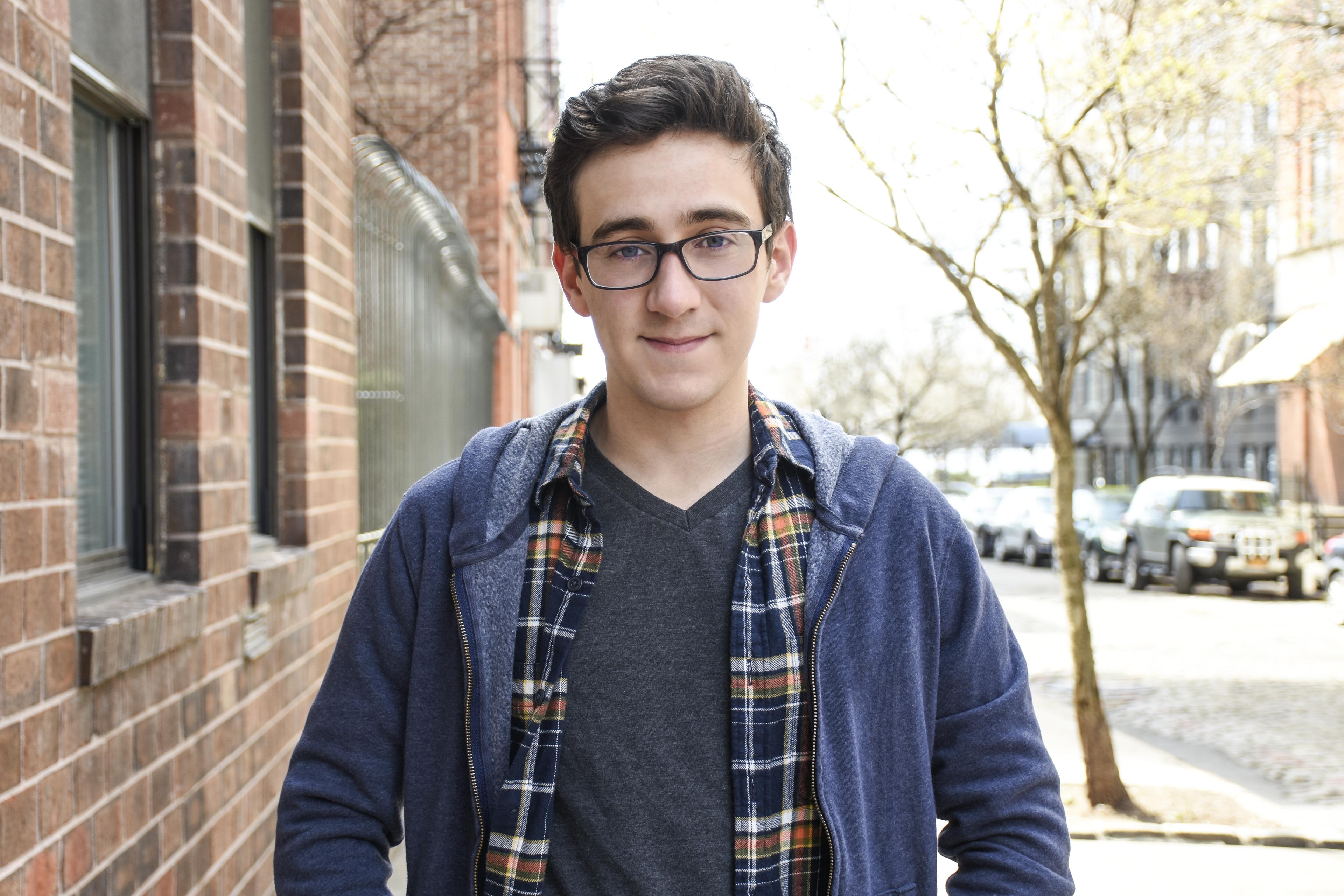 Regan Mizrahi image