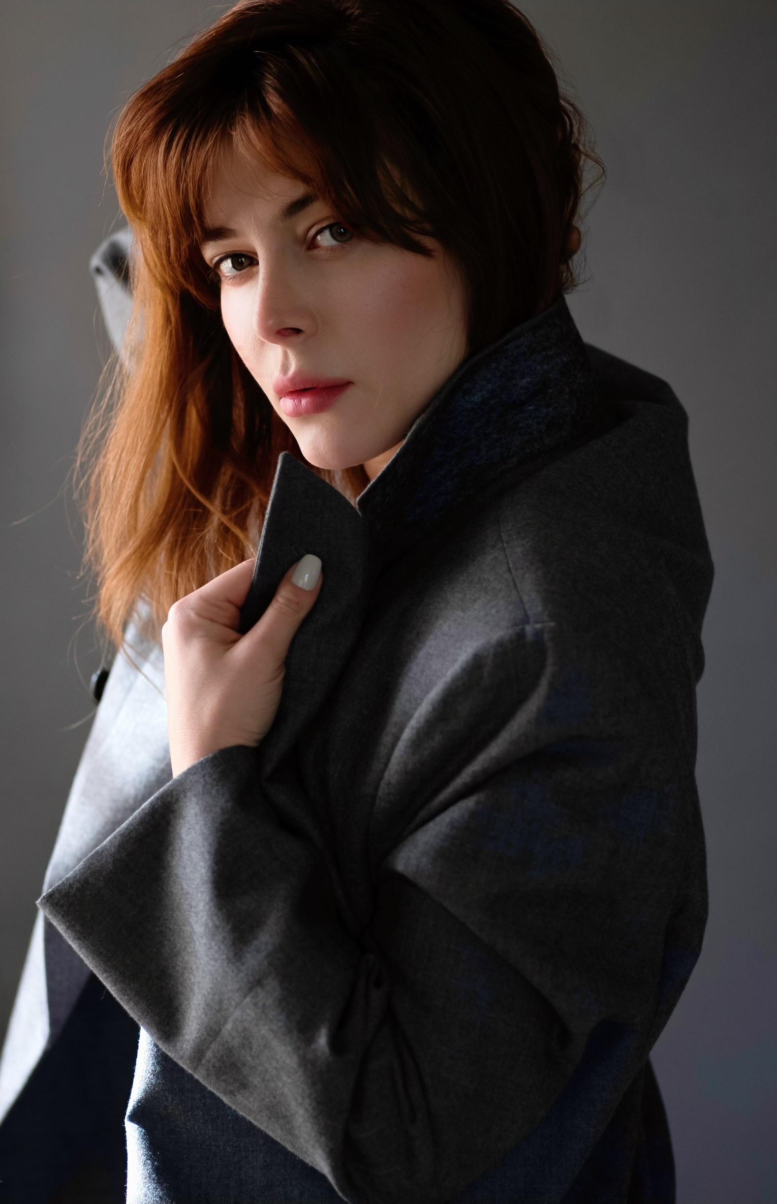 Elena Satine image