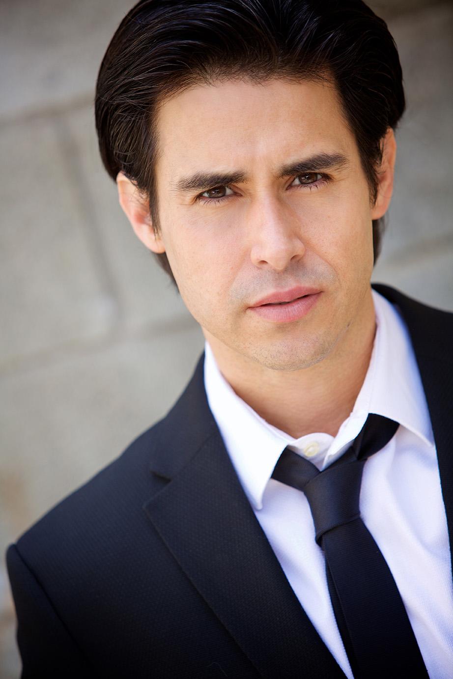 Omar Mora image