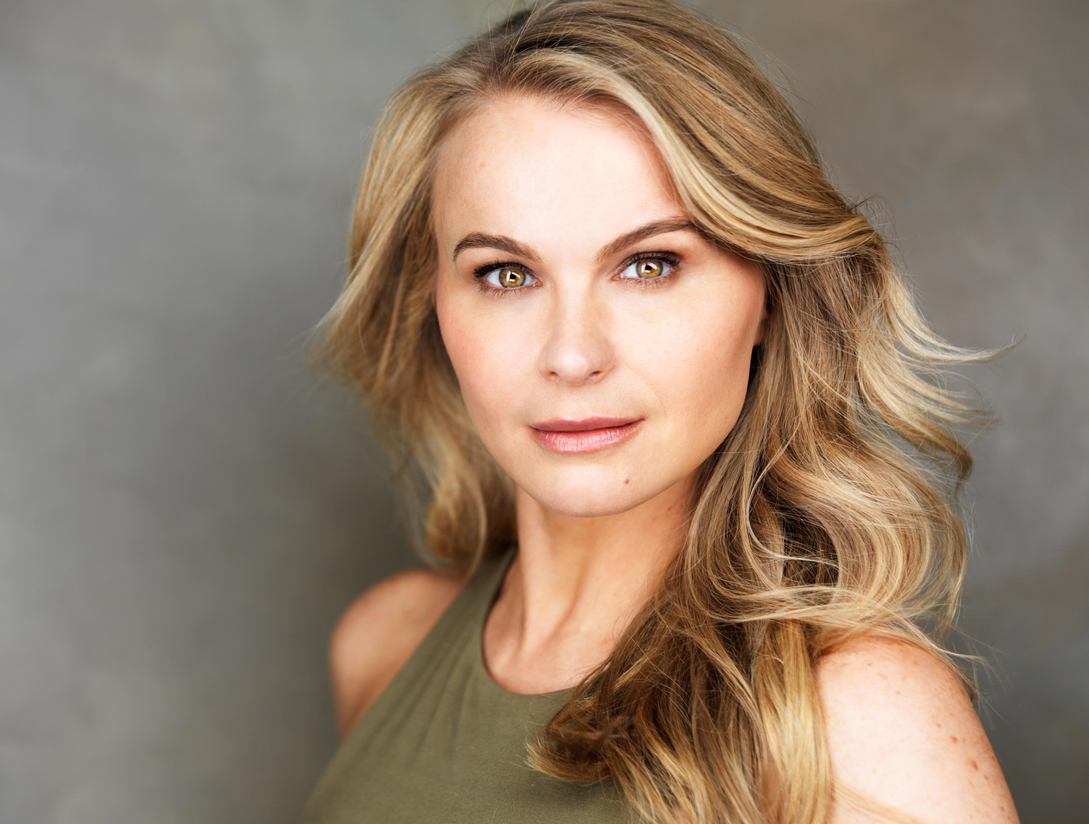 Stacie Bono image