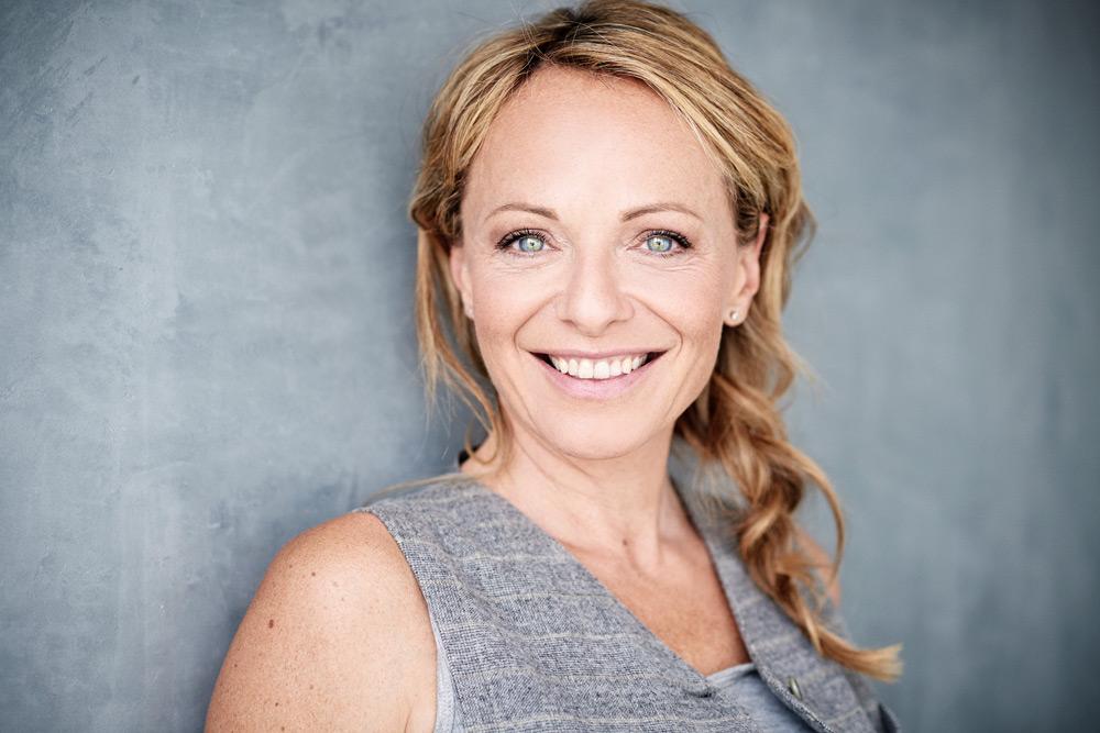 Jo Kern image