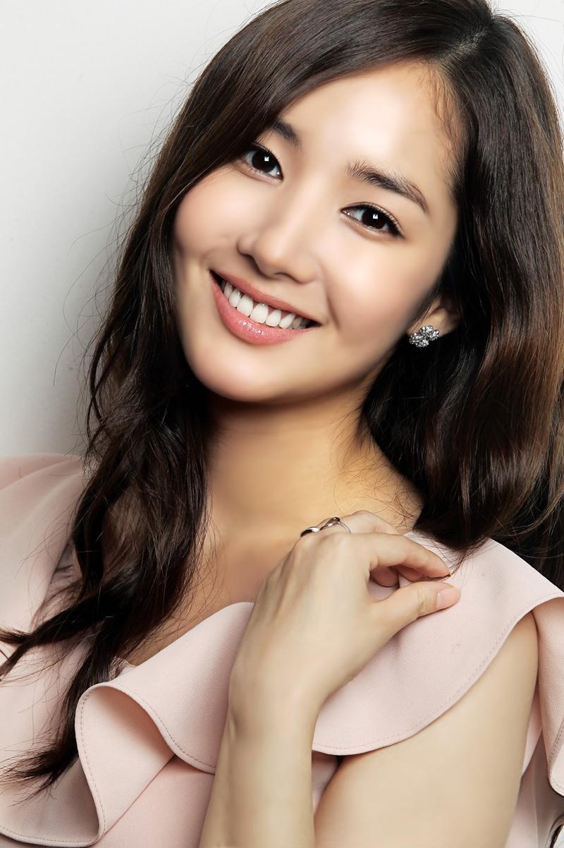 Park Min-young image