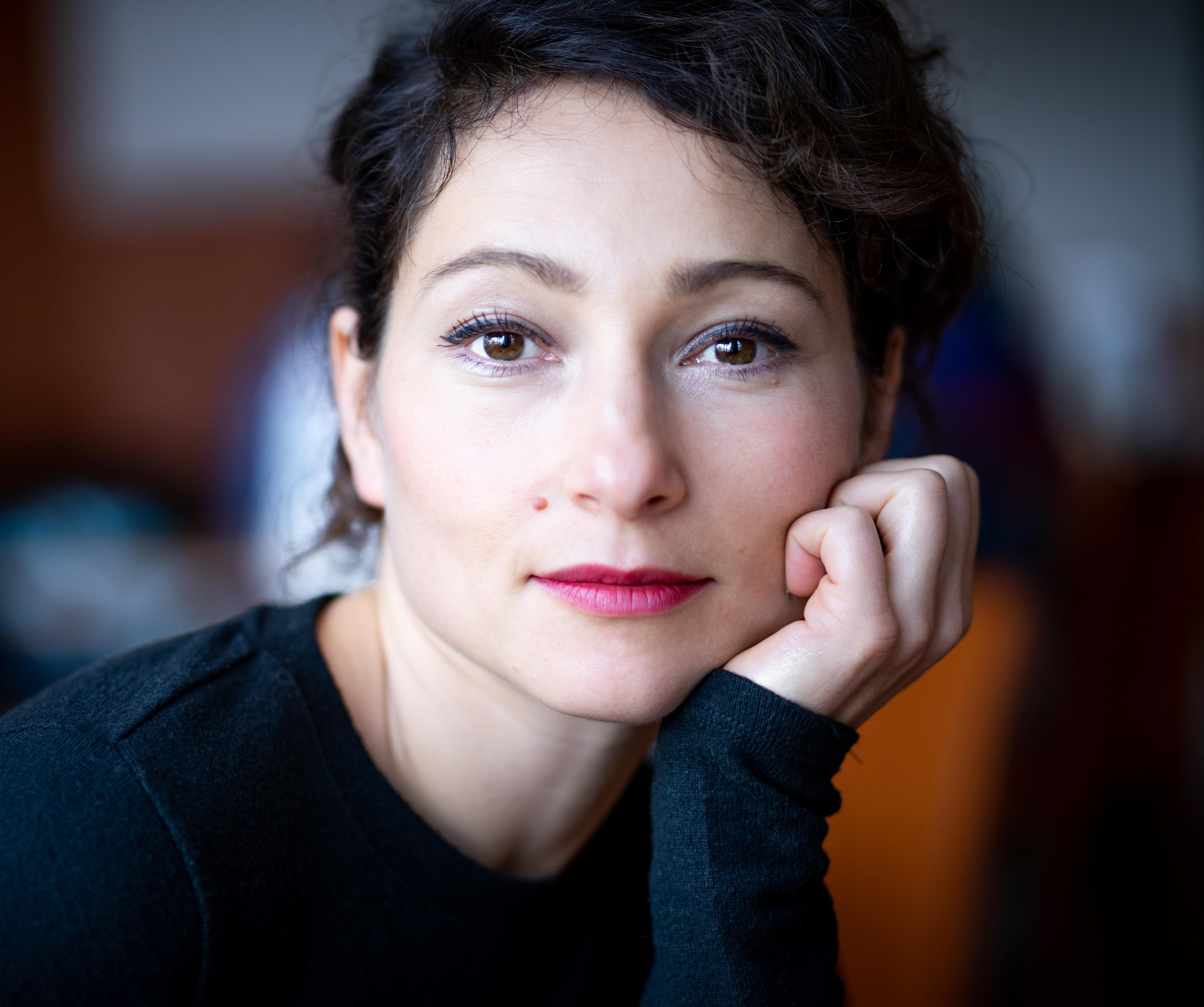 Janina Elkin image