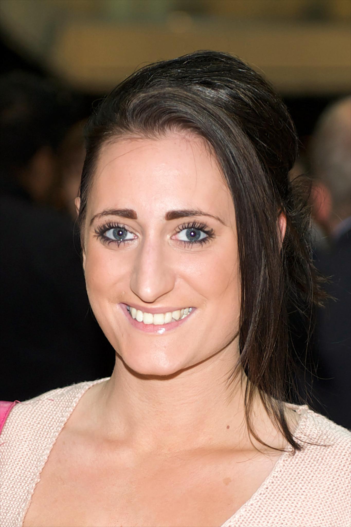 Lauren Socha image
