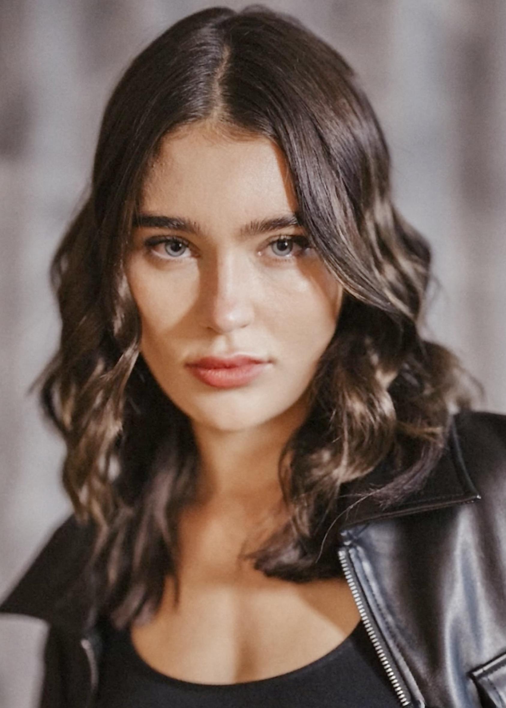 Sophi Knight image