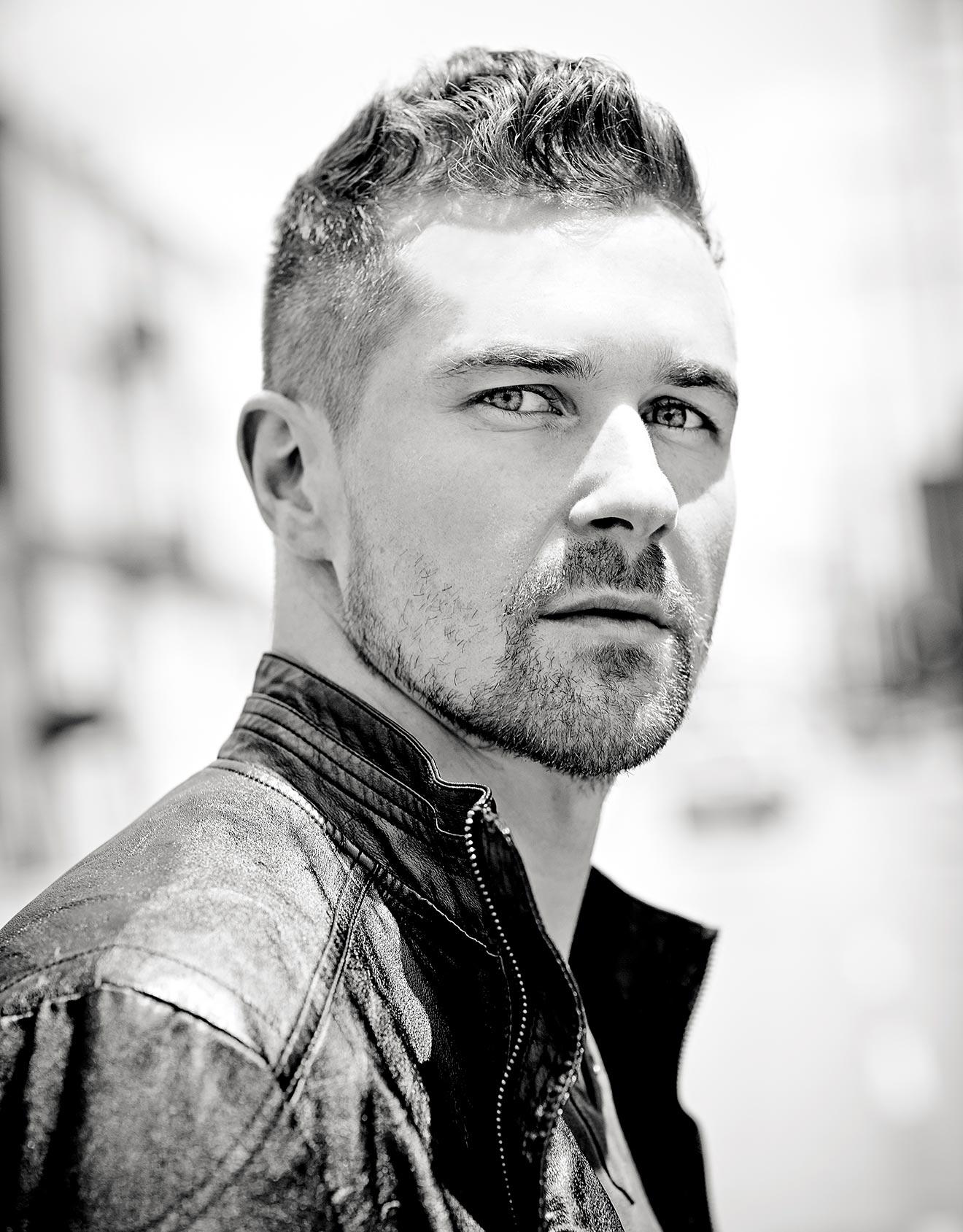 Josh Kelly image