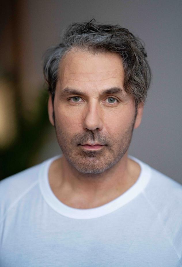 Michael Kelly image