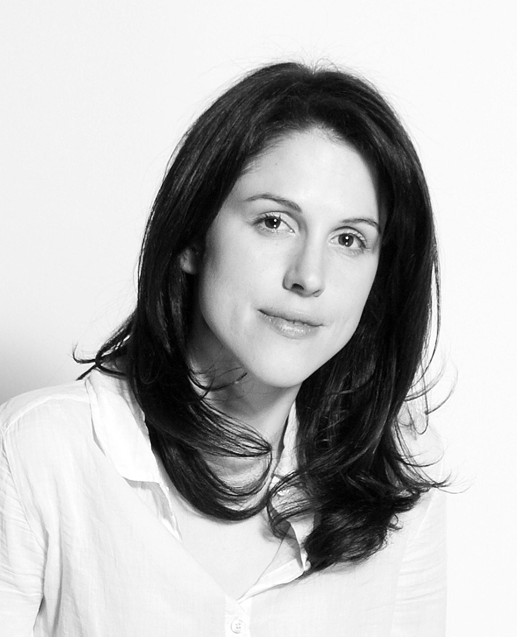 Amanda Hale image