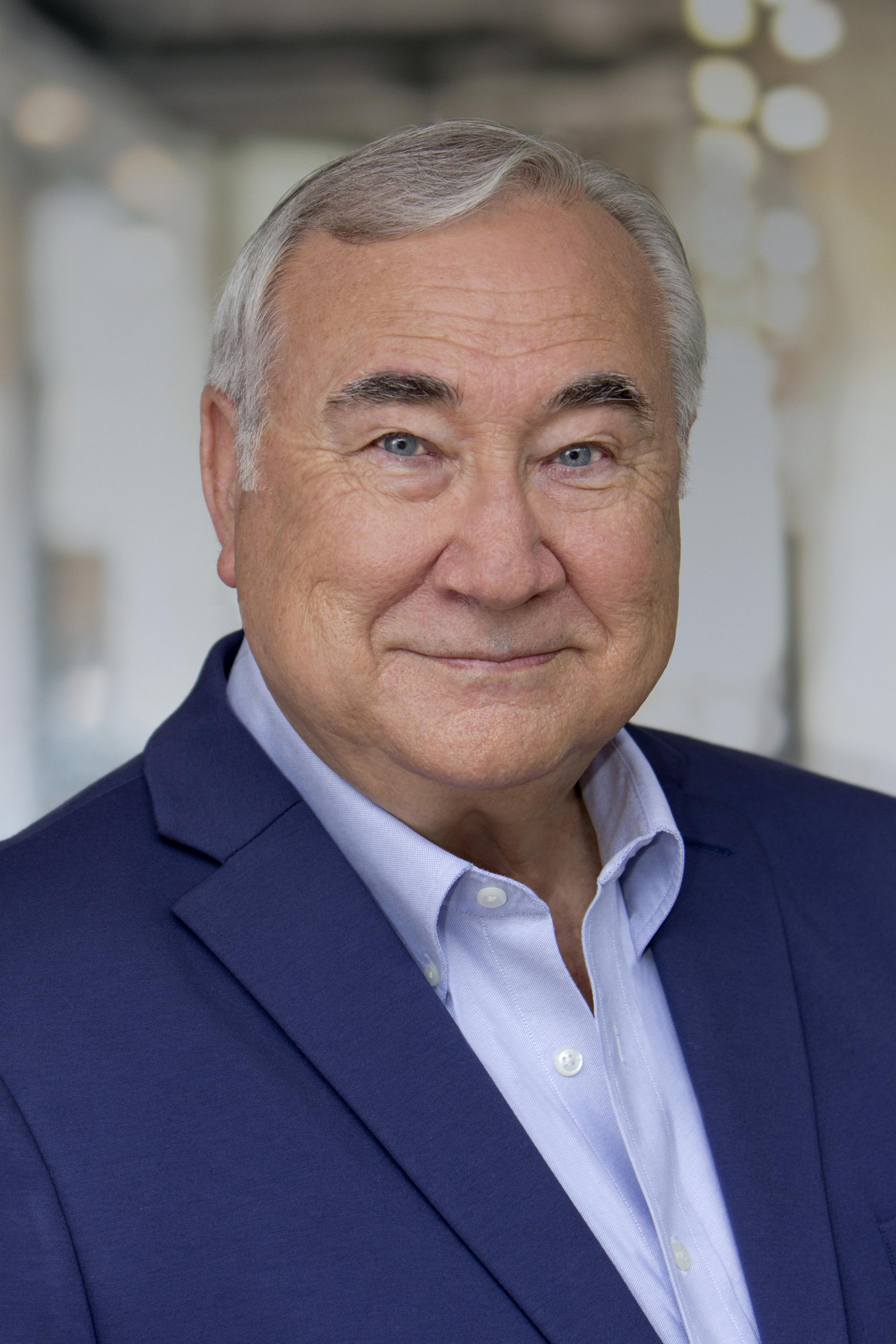 Robert Shepherd image