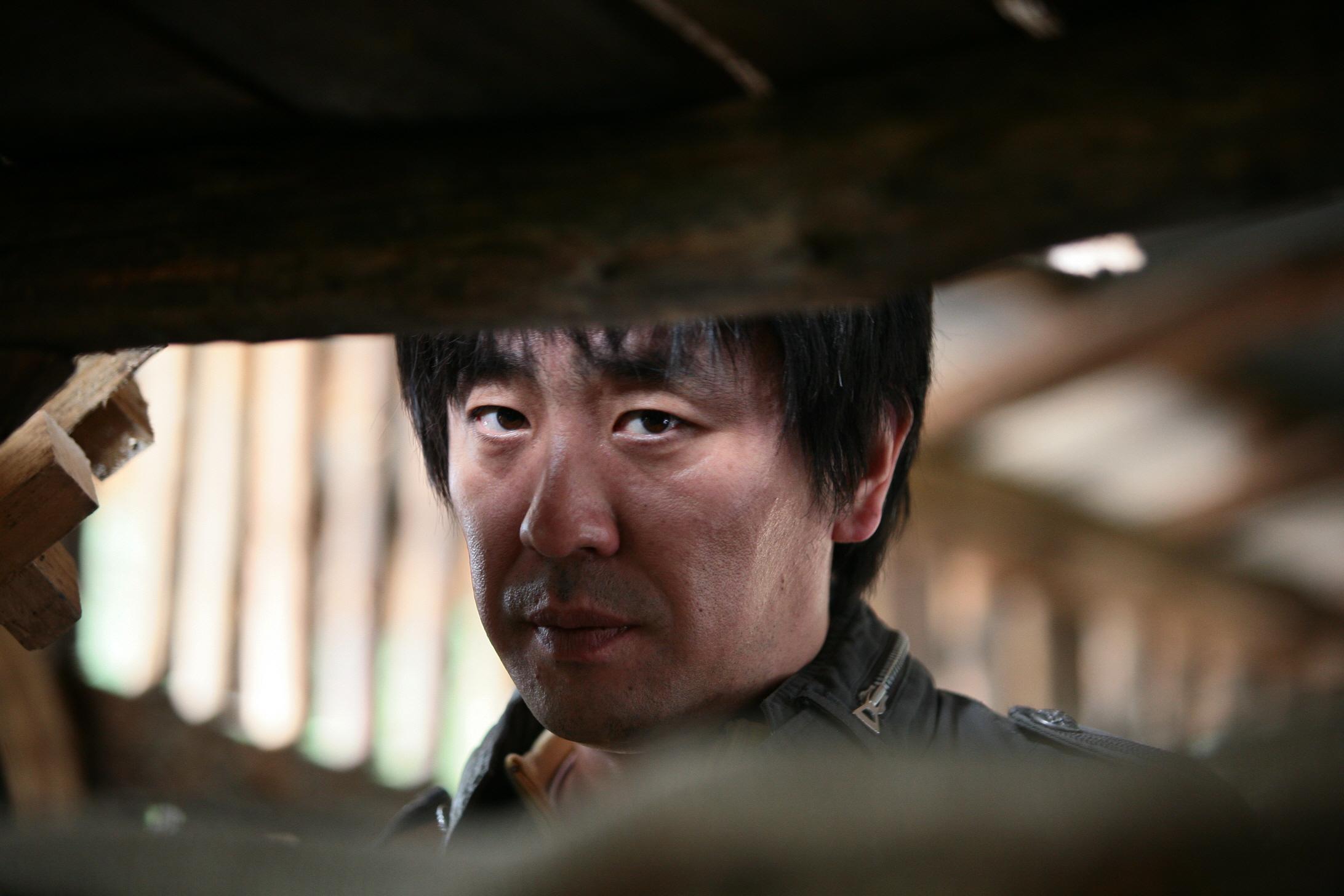 Ryu Seung-ryong image