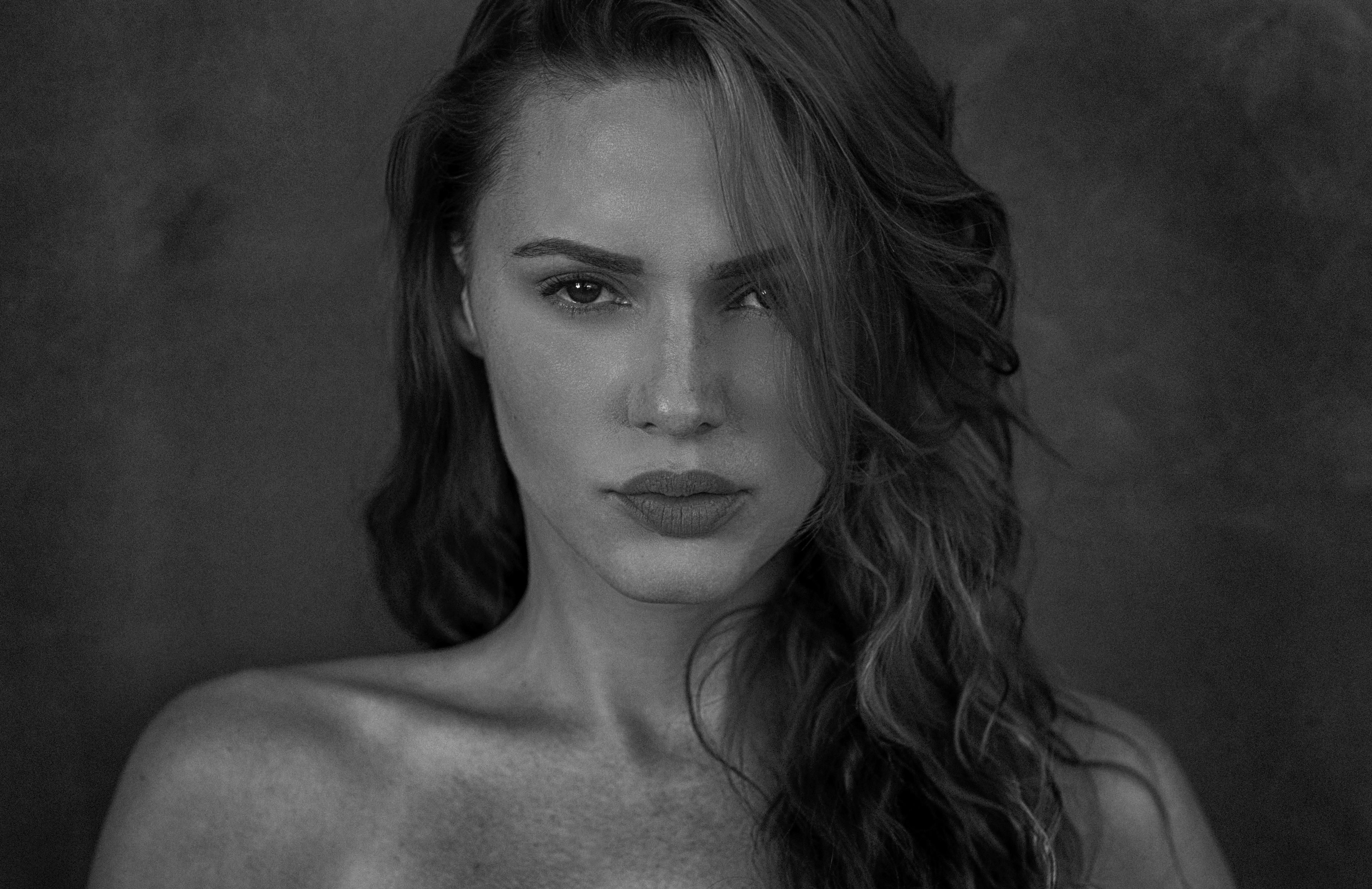 Eve Mauro image