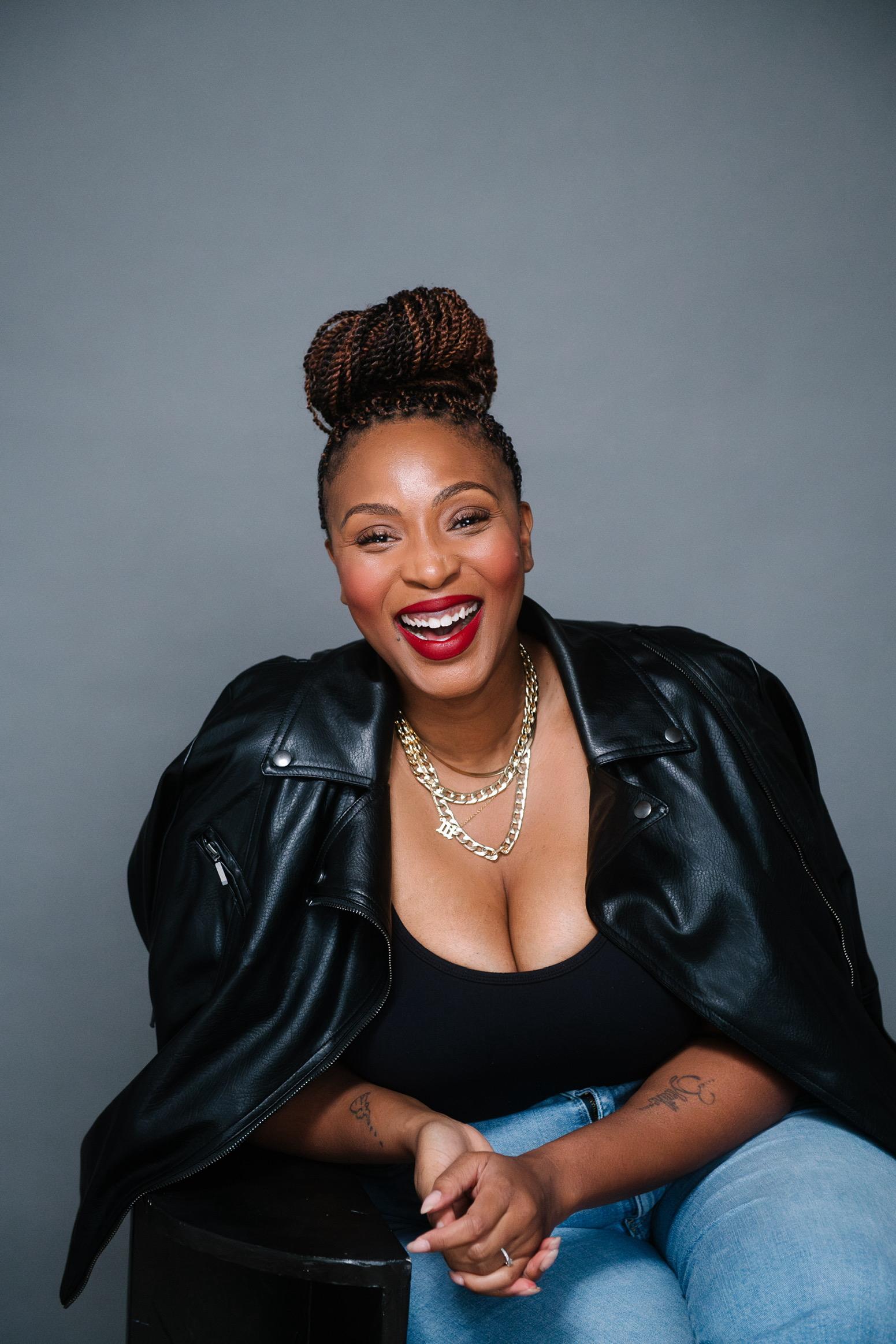 Lisa Berry image